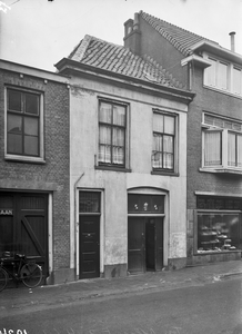 56893 Gezicht op het huis Gansstraat 9bis te Utrecht.